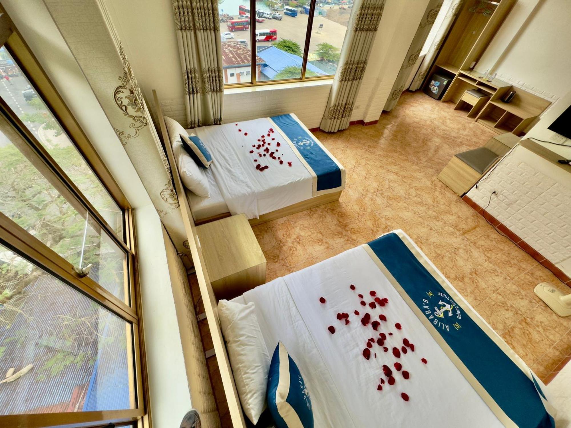 Cat Ba Plaza Hotel Dong Khe Sau ภายนอก รูปภาพ