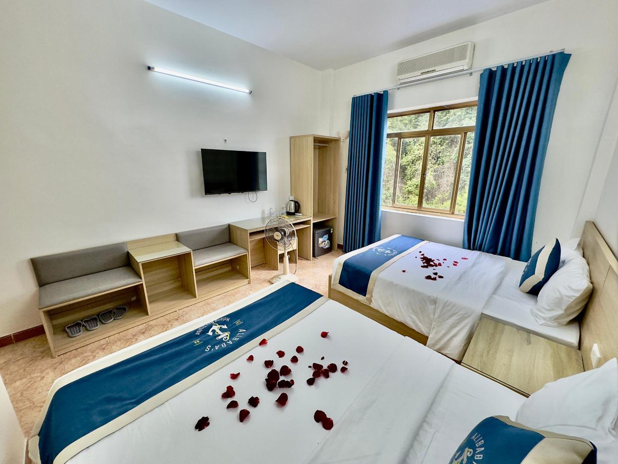 Cat Ba Plaza Hotel Dong Khe Sau ภายนอก รูปภาพ