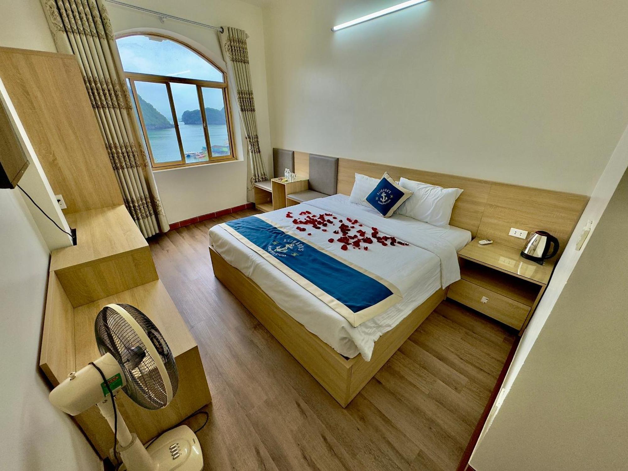Cat Ba Plaza Hotel Dong Khe Sau ภายนอก รูปภาพ