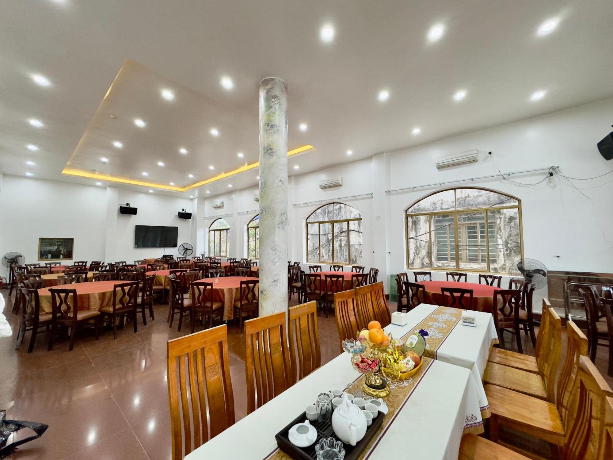 Cat Ba Plaza Hotel Dong Khe Sau ภายนอก รูปภาพ